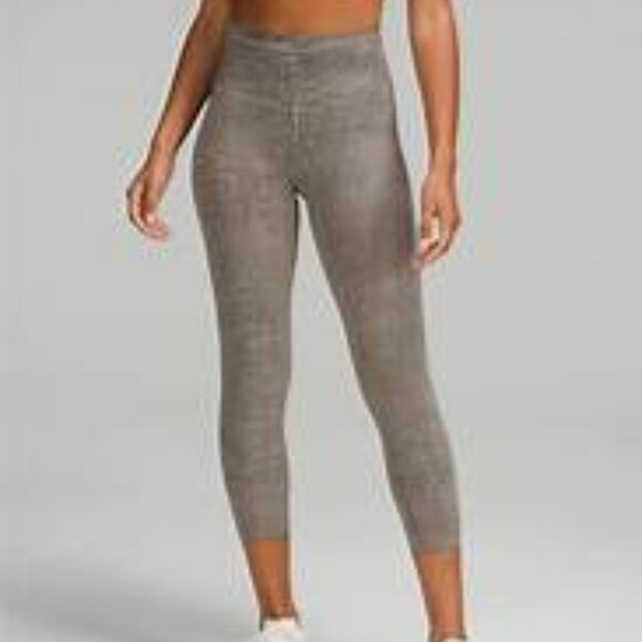 Lululemon Wunder Train High-Rise Crop 23" - Picture 3 of 8